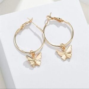 3/$30 💛 Butterfly Charm Earrings